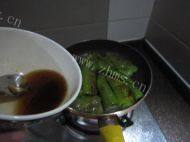 家常菜糖醋虎皮尖椒做法图解5)