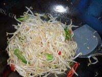 常吃不腻的醋溜绿豆芽