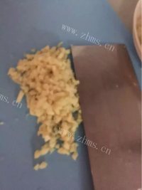 好吃的凉拌海藻丝做法图解2)