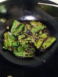 家常菜糖醋青椒做法图解5)