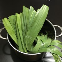 美味的水晶西米南瓜粽做法图解4)
