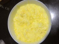 香喷喷的菠萝五彩炒饭做法图解5)