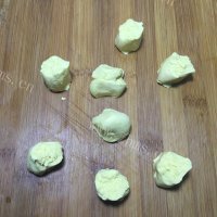 美味的芒果椰蓉巧克力汤圆做法图解7)