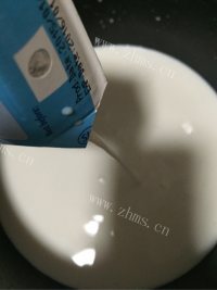 家常菜杏仁豆腐做法图解3)