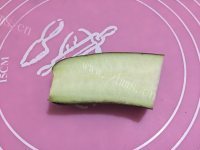 芳香四溢的肉末蒸茄子做法图解2)