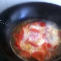 回味无穷的西红柿蛋汤的做法图解三