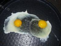 自己做的煎荷包蛋做法图解3)