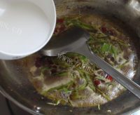 美味的鱼香茄条做法图解12)