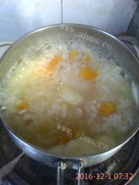 美味的南瓜粥做法图解4)