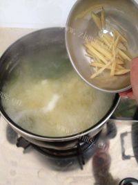 让人怀念的番薯糖水做法图解4)