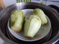 美味的蒜泥蒸青茄子做法图解2)