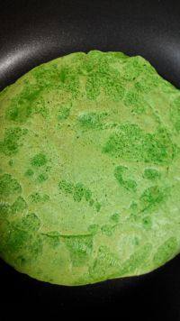 自制菠菜煎饼做法图解9)