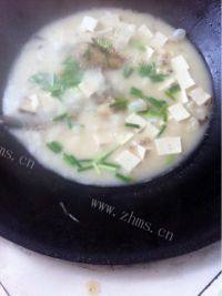 可口的鲫鱼豆腐汤做法图解9)