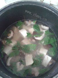 家常菜香菇豆腐汤做法图解5)