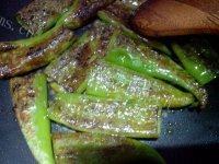 美味的油焖尖椒做法图解6)