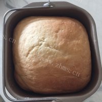 甜甜的松软面包做法图解7)