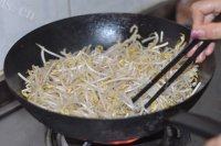 迷人的素炒豆芽做法图解3)
