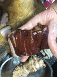 家常菜咸烧白做法图解4)