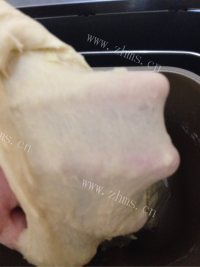 美味的原香烧烤鸡肉披萨做法图解1)