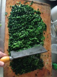自制菠菜馅做法图解4)