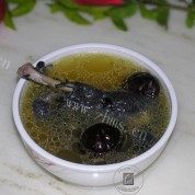 红枣乌鸡汤