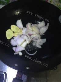 味道不错的咖喱虾做法图解3)