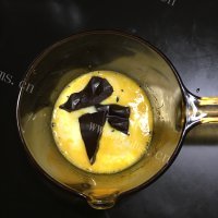 色香味俱全的双色慕斯流心蛋糕做法图解9)