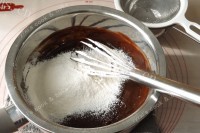 香飘十里的巧克力熔岩蛋糕做法图解10)