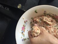 香气浓郁的红烧肉丸做法图解2)
