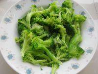 家常菜蒜炒西兰花做法图解3)