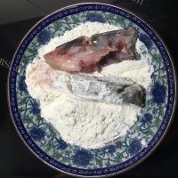 啫啫砂锅鱼头煲做法图解3)