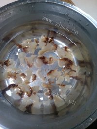 独特的黄瓜拌海蜇头做法图解2)