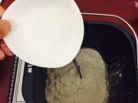 色味俱佳的乳酪面包做法图解6)