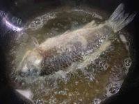 美味的豆腐鱼汤做法图解2)