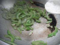 「DIY美食」清炒苦瓜做法图解7)