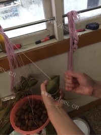 自制红豆蜜枣粽做法图解7)