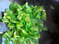 家常菜青椒炒鸡蛋