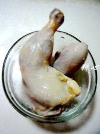 自制西兰花萝卜鸡汤做法图解5)