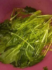 家常菜鸡蛋菠菜做法图解1)