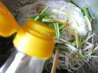 唇齿留香的凉拌绿豆芽做法图解9)
