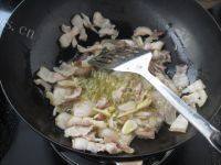 家常菜五花肉炒酸菜做法图解6)