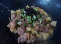 家常菜土豆焖鸡块做法图解7)