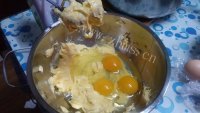 自制豆沙酥做法图解2)