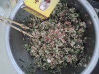 自制猪肉馅饺子做法图解8)