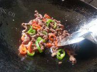 家常菜双椒炒牛肉
