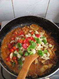 自己做的蘑菇鸡肉意面做法图解22)