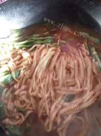香飘十里的豆角焖面做法图解7)