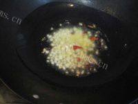 家常菜芹菜炒肉丝做法图解4)
