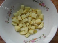 美味的腐乳豆豉蒸鸡做法图解4)
