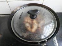 热腾腾的胡萝卜山药炖排骨做法图解12)
